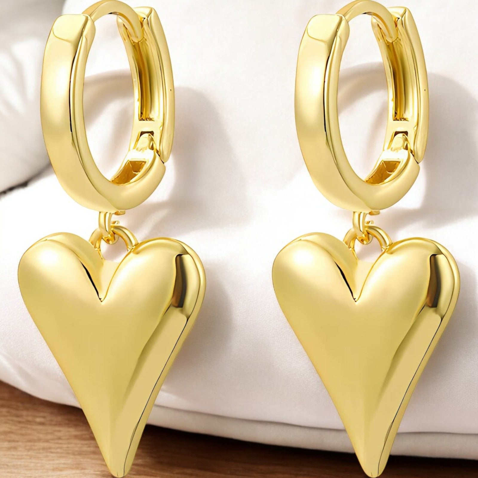 18K gold plated Stainless steel "Hearts" earrings - zemarajewelry